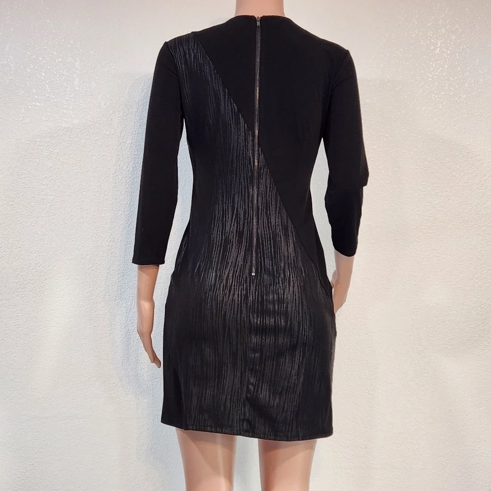 Donna Morgan 3/4 Sleeve Ruched Little Black Dress Sz 4 - Picture 7 of 11